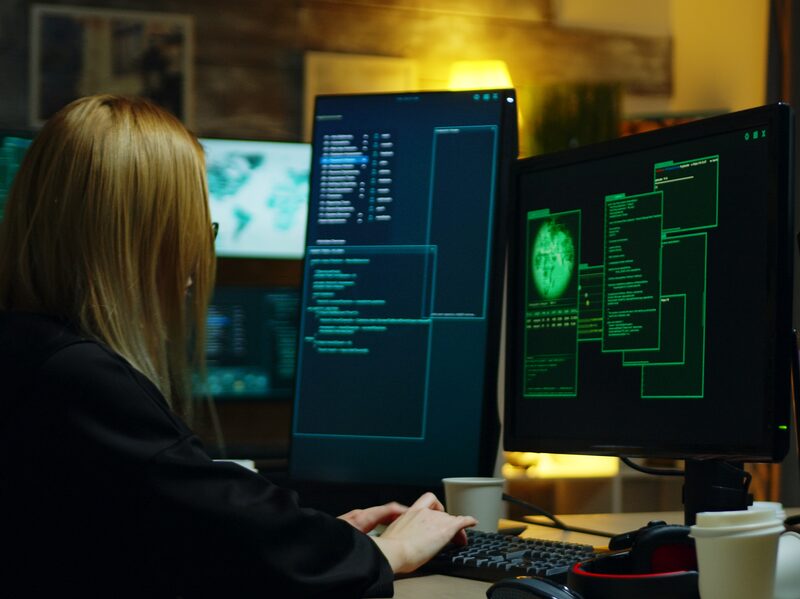 Empresa de soluções para investidores tenta encontrar autores de vídeos com acusações não comprovadas Empresa de soluções para investidores tenta encontrar autores de vídeos com acusações não comprovadas