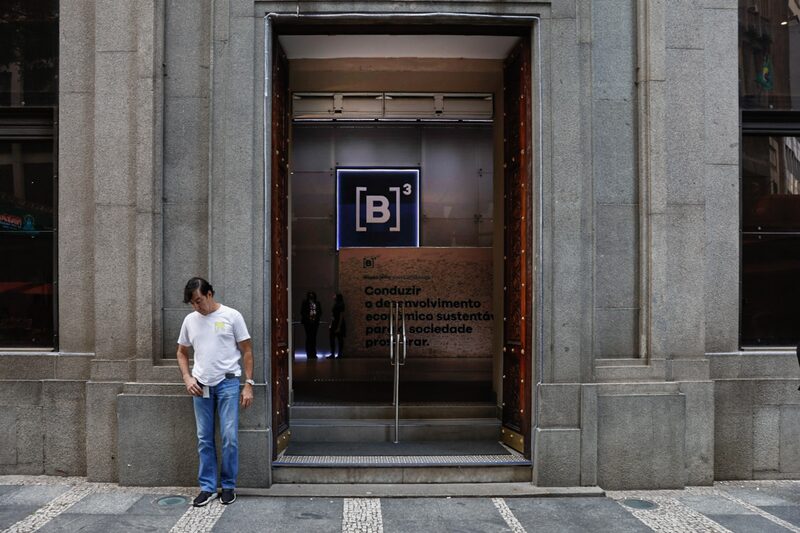 Operador da bolsa solicitou esclarecimentos sobre “flutuações atípicas” Operador da bolsa solicitou esclarecimentos sobre “flutuações atípicas”