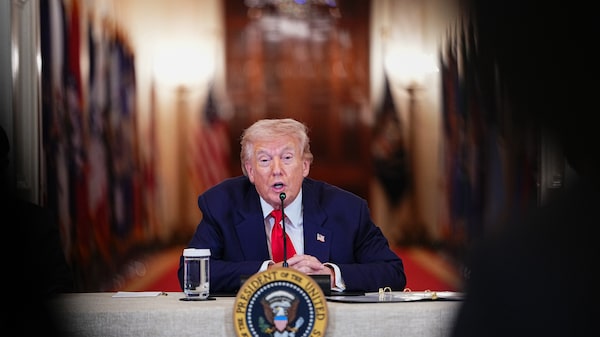 Trump rinde homenaje a seis miembros del Ejército muertos en la guerra con Irán Trump rinde homenaje a seis miembros del Ejército muertos en la guerra con Irán