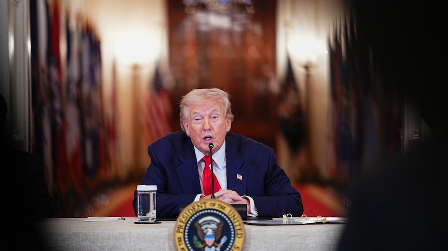 Trump rinde homenaje a seis miembros del Ejército muertos en la guerra con Irán Trump rinde homenaje a seis miembros del Ejército muertos en la guerra con Irán