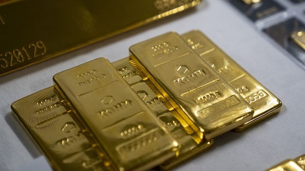 El oro extiende su caída ante temores de inflación y dudas sobre las tasas de la Fed El oro extiende su caída ante temores de inflación y dudas sobre las tasas de la Fed