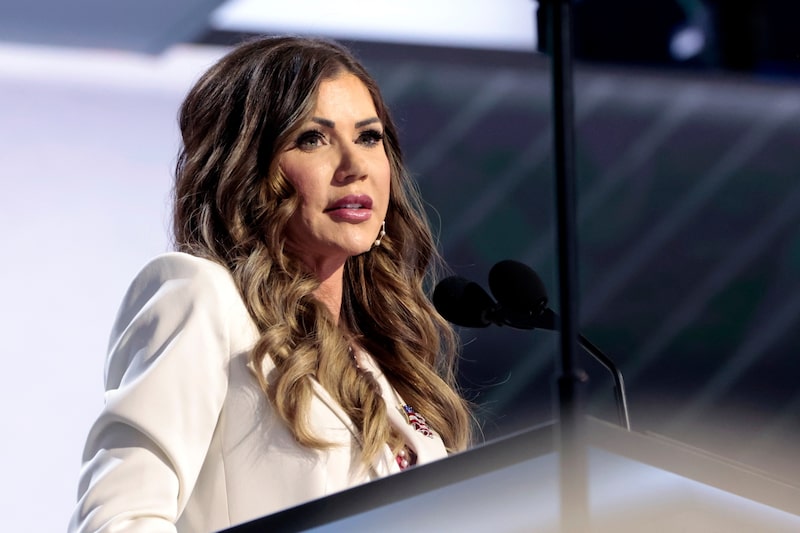 Trump elige a Kristi Noem para dirigir Seguridad Nacional, según informa CNN Trump elige a Kristi Noem para dirigir Seguridad Nacional, según informa CNN