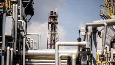 Bolivia: limitan el gas natural a industrias locales para favorecer exportaciones Bolivia: limitan el gas natural a industrias locales para favorecer exportaciones