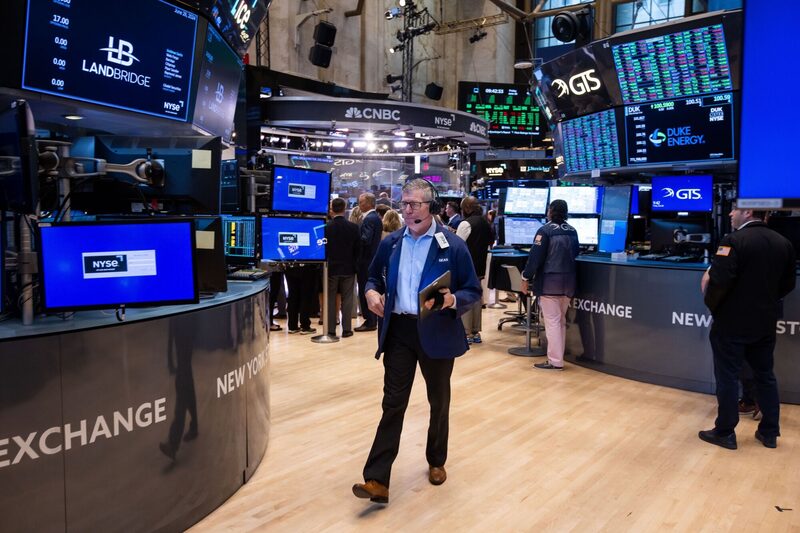 Hartnett, de BofA, recomienda comprar bonos y oro por riesgo de burbuja bursátil Hartnett, de BofA, recomienda comprar bonos y oro por riesgo de burbuja bursátil