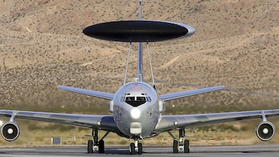 EE.UU. sufre la primera pérdida en combate de un valioso jet E-3 en un ataque con misiles EE.UU. sufre la primera pérdida en combate de un valioso jet E-3 en un ataque con misiles