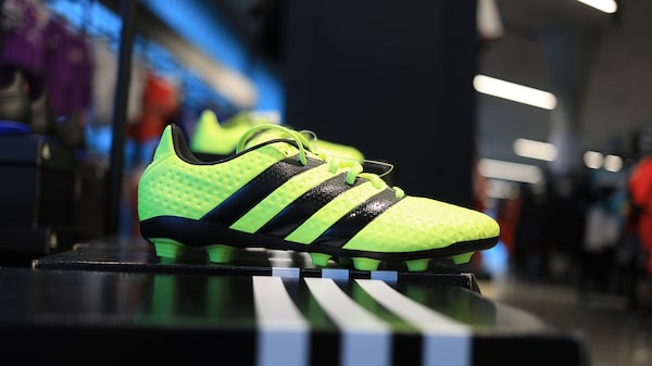 Bank of America rebaja recomendación de Adidas y hunde la acción hasta 7,6% Bank of America rebaja recomendación de Adidas y hunde la acción hasta 7,6%