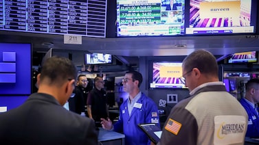 Wall Street cierra con cautela antes del reporte de Nvidia y con la Fed en la mira Wall Street cierra con cautela antes del reporte de Nvidia y con la Fed en la mira