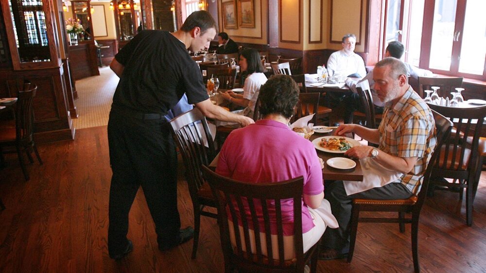 El indicador de servicios del Instituto de Gestión de Suministros bajó a 52,8 en enero desde los 54 de finales de 2024. Michael McKee informa. Fuente: Bloomberg El indicador de servicios del Instituto de Gestión de Suministros bajó a 52,8 en enero desde los 54 de finales de 2024. Michael McKee informa. Fuente: Bloomberg