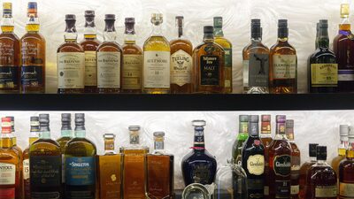 Os 18 melhores destilados para experimentar neste ano, do uísque ao licor Os 18 melhores destilados para experimentar neste ano, do uísque ao licor