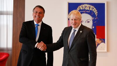 Polêmico encontro de Bolsonaro com Boris Johnson pode ampliar venda de frango Polêmico encontro de Bolsonaro com Boris Johnson pode ampliar venda de frango
