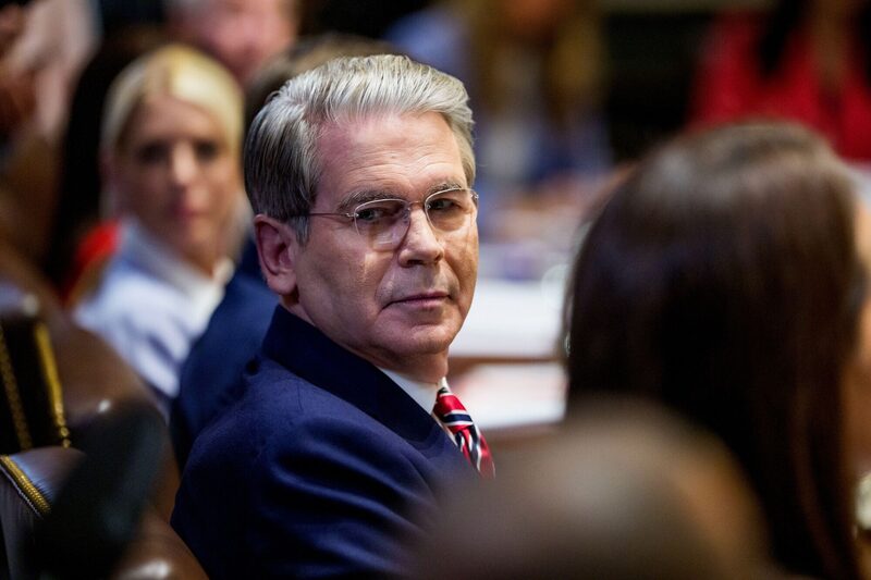 Scott Bessent Photographer: Aaron Schwartz/CNP/Bloomberg Scott Bessent Photographer: Aaron Schwartz/CNP/Bloomberg