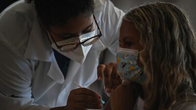 Vacinação infantil coloca em evidência a hesitação recém-descoberta Vacinação infantil coloca em evidência a hesitação recém-descoberta