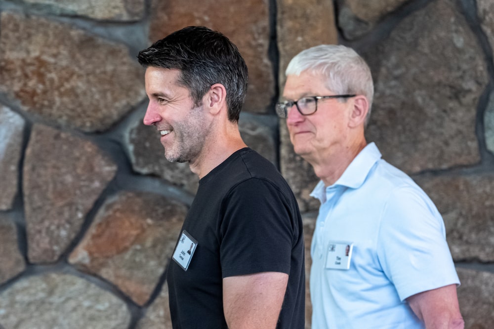 Este será el sueldo del nuevo CEO de Apple Este será el sueldo del nuevo CEO de Apple