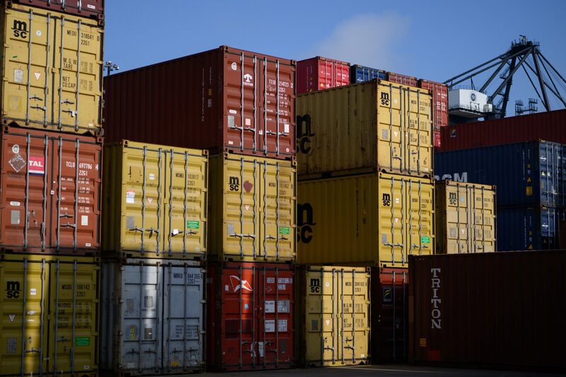 Falta de sinais de avanço nas negociações dos EUA com a China e a União Europeia pressionam ações nesta manhã Falta de sinais de avanço nas negociações dos EUA com a China e a União Europeia pressionam ações nesta manhã