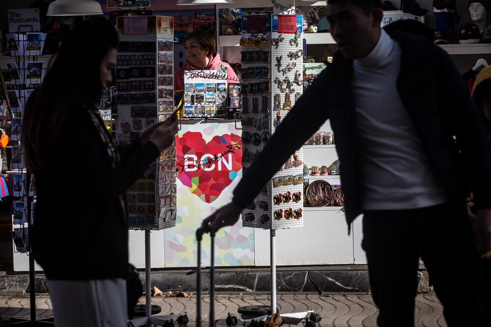 Qué hay detrás de los abucheos a turistas en Barcelona y otras ciudades en España. Qué hay detrás de los abucheos a turistas en Barcelona y otras ciudades en España.