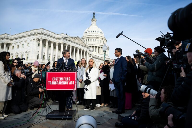 Nuevo revés para Trump: Cámara de Representantes aprueba divulgar archivos de Epstein Nuevo revés para Trump: Cámara de Representantes aprueba divulgar archivos de Epstein