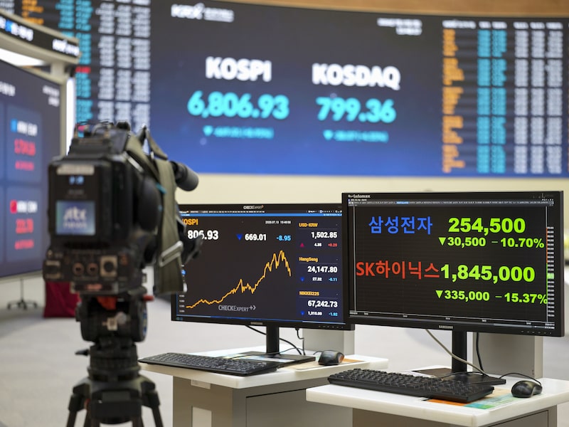 Koreas AI Stock Rout Is Becoming a Lesson in Leveraged Excess. Koreas AI Stock Rout Is Becoming a Lesson in Leveraged Excess.