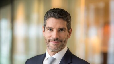 CEO do Julius Baer anuncia cortes de custos, mas falta convencer os investidores CEO do Julius Baer anuncia cortes de custos, mas falta convencer os investidores