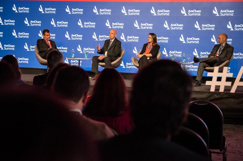 Daniel De Nigris, CEO de ExxonMobil Argentina, Corina Arosteguy, Directora Ejecutiva Accenture y Juan Farinati, Presidente y CEO de Bayer Daniel De Nigris, CEO de ExxonMobil Argentina, Corina Arosteguy, Directora Ejecutiva Accenture y Juan Farinati, Presidente y CEO de Bayer
