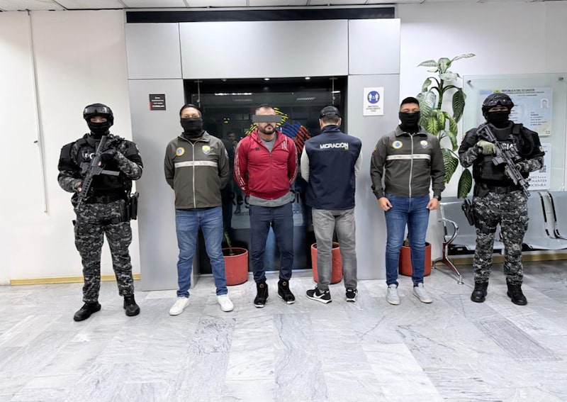 Capturan en Ecuador a un presunto miembro de Hezbolá Capturan en Ecuador a un presunto miembro de Hezbolá