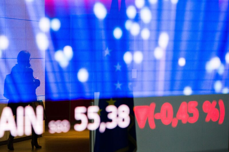 Morgan Stanley cree que las acciones europeas caerán 10% el verano boreal Morgan Stanley cree que las acciones europeas caerán 10% el verano boreal