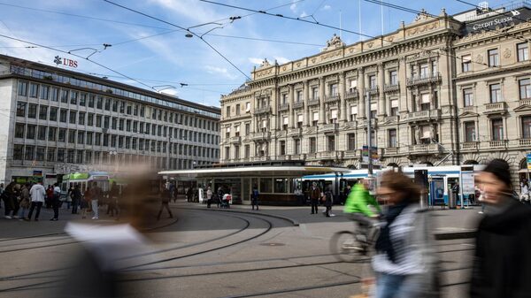 UBS acerta aquisição do Credit Suisse por US$ 3,25 bilhões UBS acerta aquisição do Credit Suisse por US$ 3,25 bilhões