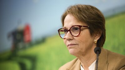 Tereza Cristina testa positivo para Covid e amplia lista de ministros infectados Tereza Cristina testa positivo para Covid e amplia lista de ministros infectados