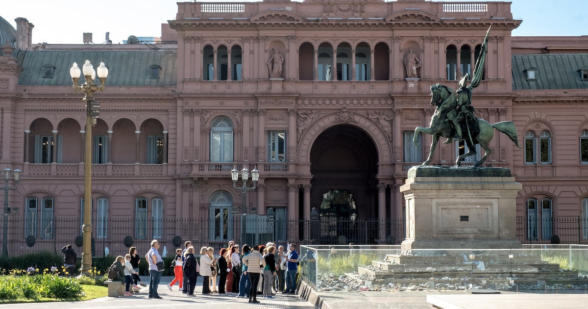 RESTRICCIONES DE ACCESO A CASA ROSADA: DENUNCIAS DE ESPIONAJE Y HOSTIGAMIENTO A PRENSA