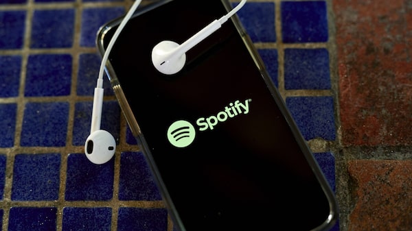 Spotify decepciona con su previsión de ingresos operativos y sus acciones caen Spotify decepciona con su previsión de ingresos operativos y sus acciones caen