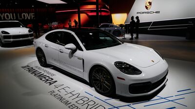 De Ferrari a Porsche, modelos híbridos ganham espaço no mercado de carros de luxo De Ferrari a Porsche, modelos híbridos ganham espaço no mercado de carros de luxo