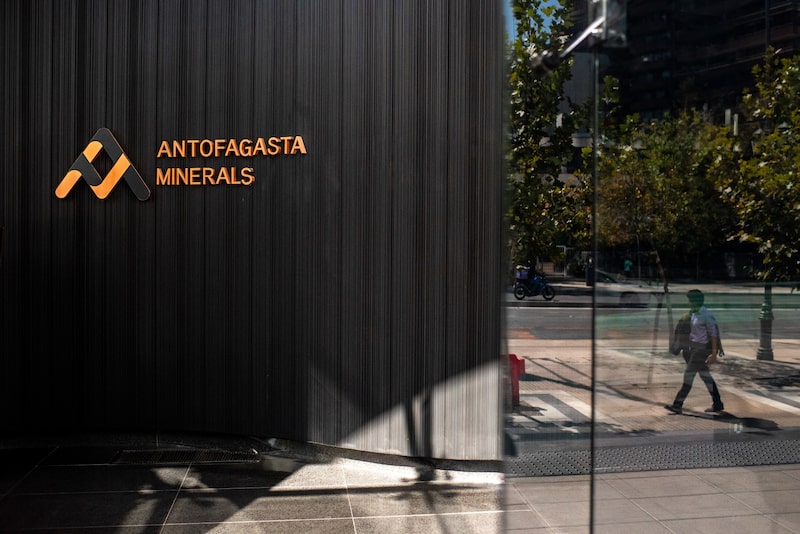 Señalización en la oficina de Antofagasta Plc en Santiago. Fotógrafo: Cristóbal Olivares/Bloomberg. Señalización en la oficina de Antofagasta Plc en Santiago. Fotógrafo: Cristóbal Olivares/Bloomberg.