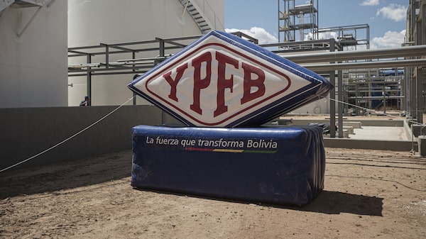 Escándalo de contrabando golpea a la boliviana YPFB y desafía los planes de apertura de Paz Escándalo de contrabando golpea a la boliviana YPFB y desafía los planes de apertura de Paz