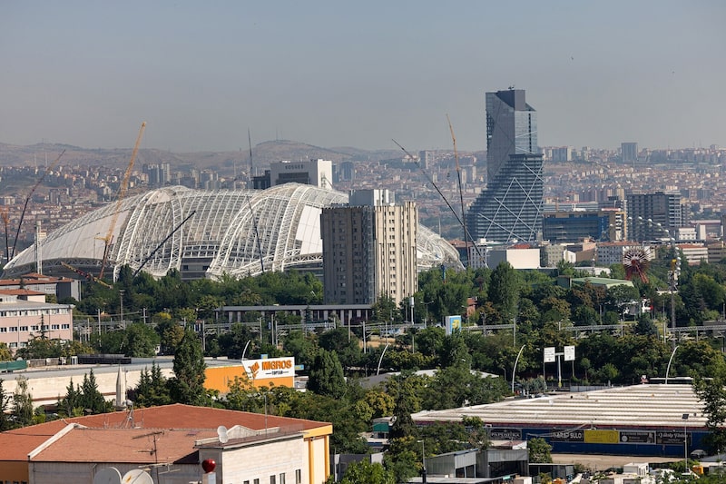 Ancara, na Turquia: regras mais rígidas forçaram gestores a liquidar posições, o que levou a uma onda de resgates. (Foto: Krisztian Bocsi/Bloomberg) Ancara, na Turquia: regras mais rígidas forçaram gestores a liquidar posições, o que levou a uma onda de resgates. (Foto: Krisztian Bocsi/Bloomberg)