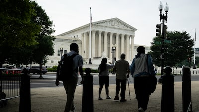 Los ataques de Trump alimentan la caída de la aprobación pública de la Corte Suprema Los ataques de Trump alimentan la caída de la aprobación pública de la Corte Suprema