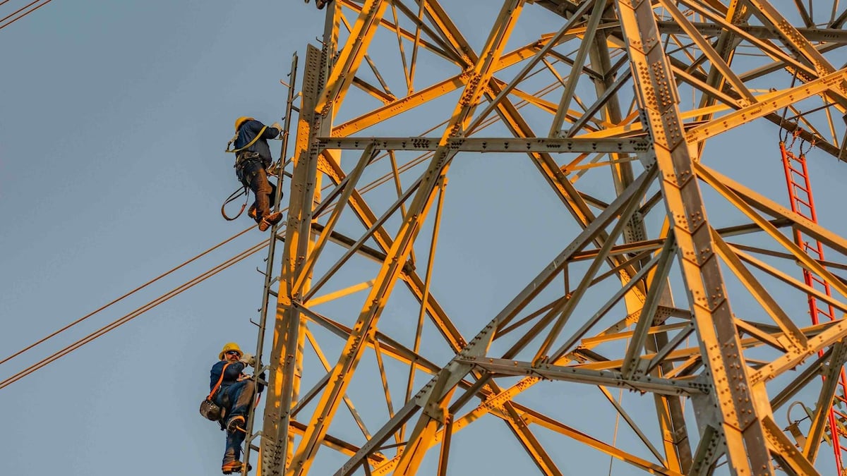 IFC del Banco Mundial evalúa compra de US$80 millones en nueva emisión de capital de la CFE Fibra E