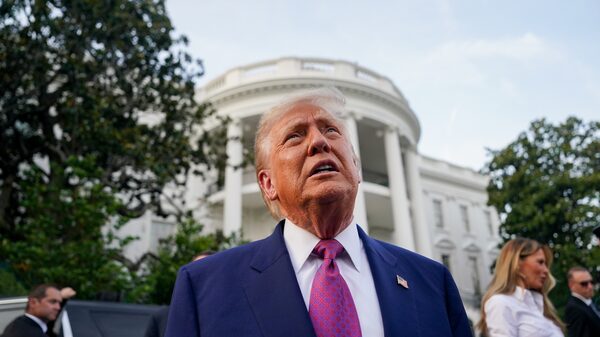 Así creció la fortuna de Trump: criptomonedas, clubes y negocios globales Así creció la fortuna de Trump: criptomonedas, clubes y negocios globales