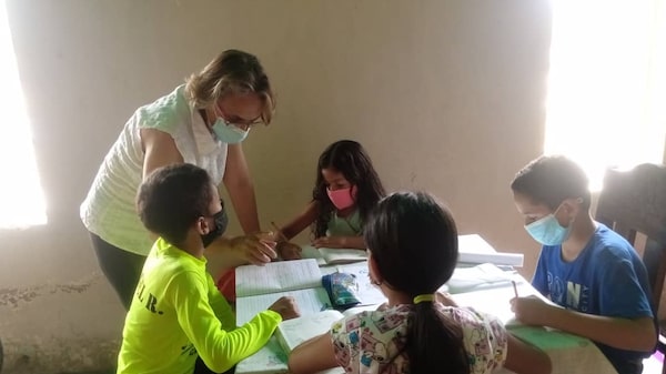 Microescuelas proliferan en zonas pobres de Venezuela ante deterioro del sistema educativo Microescuelas proliferan en zonas pobres de Venezuela ante deterioro del sistema educativo