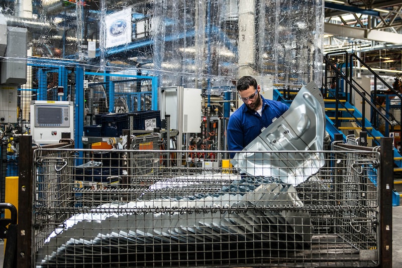 A fábrica da Ford em Almussafes, perto de Valência, pode passar a produzir veículos da Geely em uma linha de montagem hoje ociosa. (Foto: David Ramos/Getty Images) A fábrica da Ford em Almussafes, perto de Valência, pode passar a produzir veículos da Geely em uma linha de montagem hoje ociosa. (Foto: David Ramos/Getty Images)