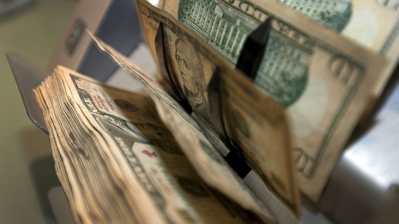 Dólar registra su peor semana en más de un mes mientras se enfrían las apuestas por una subida de tasas Dólar registra su peor semana en más de un mes mientras se enfrían las apuestas por una subida de tasas