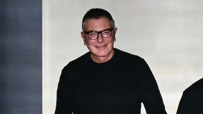 Stefano Gabbana dimite como presidente de Dolce & Gabbana y evalúa su participación Stefano Gabbana dimite como presidente de Dolce & Gabbana y evalúa su participación