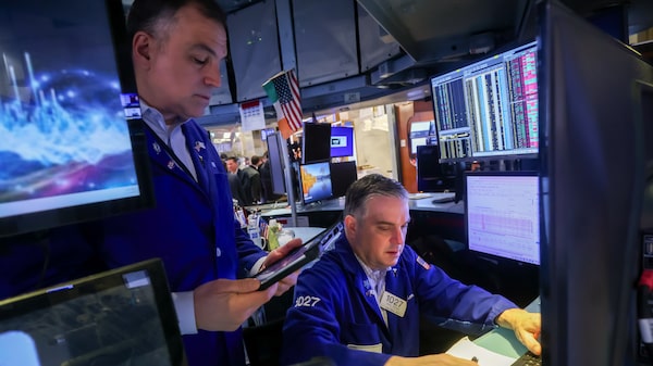 S&P 500 marca su primer récord en 2026, mientras que el Dow Jones supera los 49.000 puntos S&P 500 marca su primer récord en 2026, mientras que el Dow Jones supera los 49.000 puntos