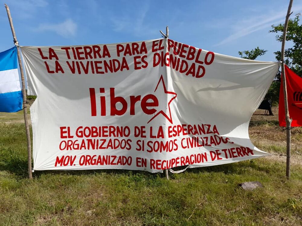 La población involucrada en la Ciudad Mel Zelaya aseguró ser de las bases del Partido Libre en Choluteca. La población involucrada en la Ciudad Mel Zelaya aseguró ser de las bases del Partido Libre en Choluteca.