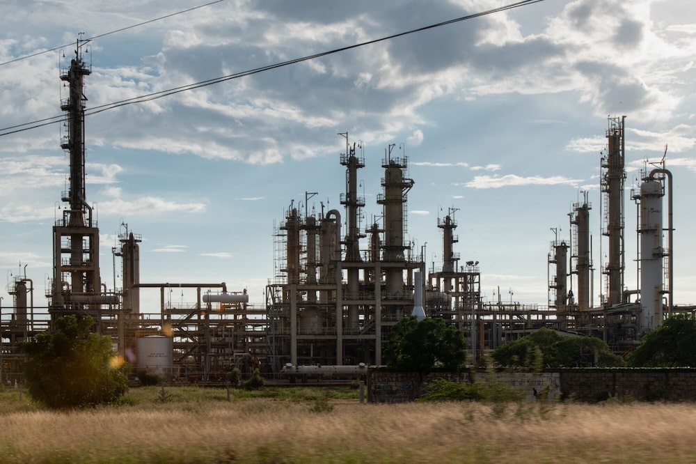 Torres de la petrolera estatal Petróleos de Venezuela S.A. (PDVSA) en Maracaibo, Venezuela. Torres de la petrolera estatal Petróleos de Venezuela S.A. (PDVSA) en Maracaibo, Venezuela.