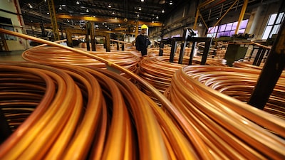 Cobre sube 0,7% mientras los mercados esperan la decisión de la Fed sobre las tasas Cobre sube 0,7% mientras los mercados esperan la decisión de la Fed sobre las tasas