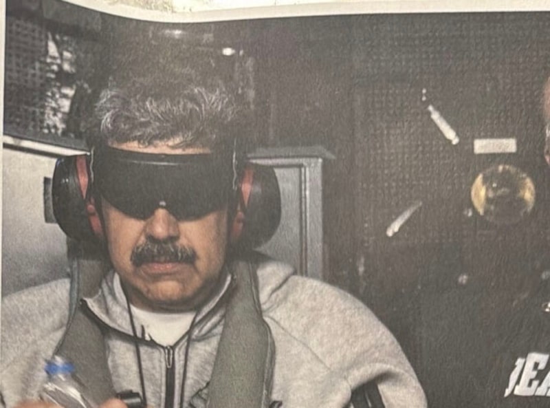 Primera imagen de Nicolás Maduro detenido por EE.UU. Primera imagen de Nicolás Maduro detenido por EE.UU.