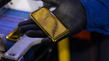 Oro cae en medio de amenazas de escalar los ataques de EE.UU. a Irán Oro cae en medio de amenazas de escalar los ataques de EE.UU. a Irán