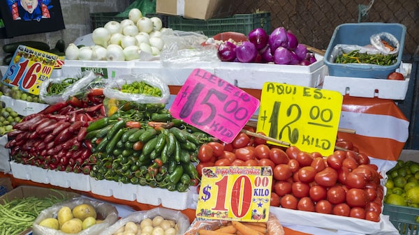 Inflación en México desacelera en quincena de mayo tras fin de recortes de Banxico Inflación en México desacelera en quincena de mayo tras fin de recortes de Banxico