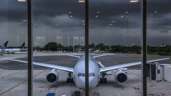 Tarifas aéreas no Brasil subiram mais de 30% desde início da guerra, diz J.P. Morgan Tarifas aéreas no Brasil subiram mais de 30% desde início da guerra, diz J.P. Morgan