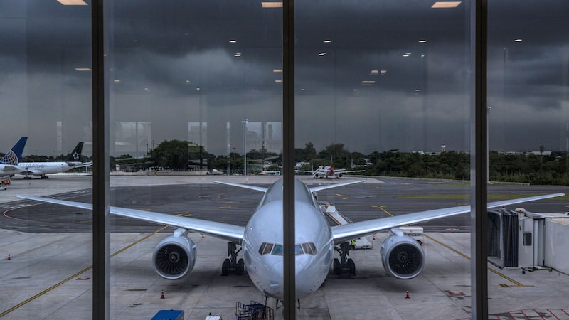 Tarifas aéreas no Brasil subiram mais de 30% desde início da guerra, diz J.P. Morgan Tarifas aéreas no Brasil subiram mais de 30% desde início da guerra, diz J.P. Morgan