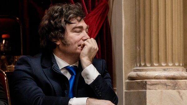 Las reformas laborales de Milei reavivan tensiones entre bancos y fintechs Las reformas laborales de Milei reavivan tensiones entre bancos y fintechs